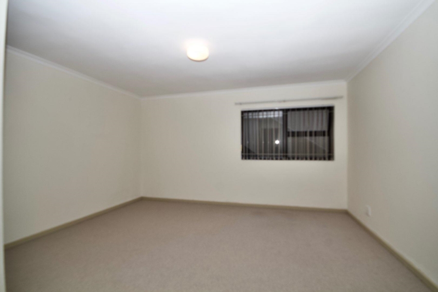 4 Bedroom Property for Sale in Plattekloof Western Cape